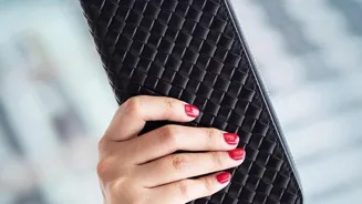 Travel In Style: Fashion Tips Revealed