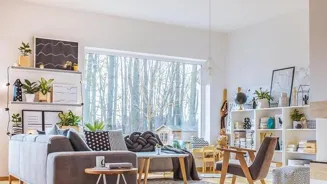 7 Minimalist Musts: Simplify Your Space in Style!