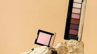 Learn to Master a Timeless Makeup Look Today.