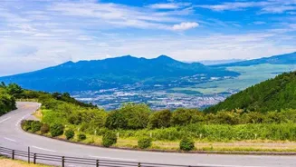 10 Scenic Road Trips: Wanderlust Wonders Await!