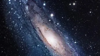 Astronomers Measure Cosmic Distances!