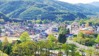 Connect with Locals: Fun Ways to Meet People
