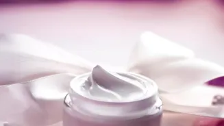 Skin Savvy: Moisturizer Magic for Radiant Results!