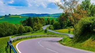 Find Your Adventure: Top 10 Scenic Road Trips