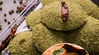 How Monsoon Season Shapes Indian Cuisine?