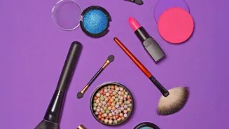 Get Bollywood Star Makeup Looks Now!