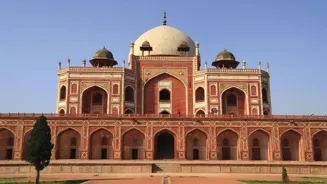 Humayuns Tomb Section Collapses in Delhi