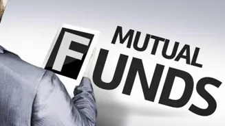 Mutual Fund Distributors: What Is Their Role?