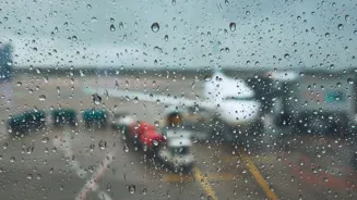 Heavy Rains Disrupt Flights in Jammu Kashmir