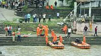 Ujjain: Two Police Die in River Car Accident