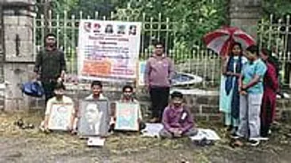 Pune Students Hunger Strike Over Hostel Crisis