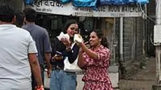 Mumbai Celebrates World Vada Pav Day