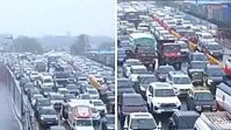 Mumbai Traffic Crippled by Heavy Rains
