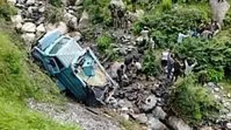 3 Soldiers Killed in J&K Bus Accident