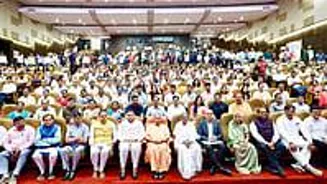 Yogi Adityanath Honors Educators, Launches Udgam