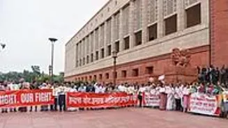 INDIA Bloc MPs To March To Election Body
