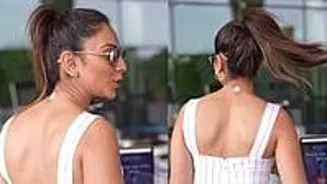 Why Is Rakul Preet Wearing A Neck Patch?