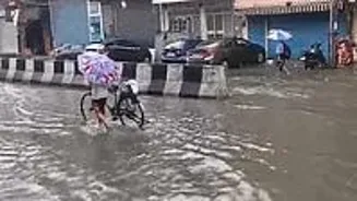 Delhi Hit by Heavy Rains, Flights Delayed