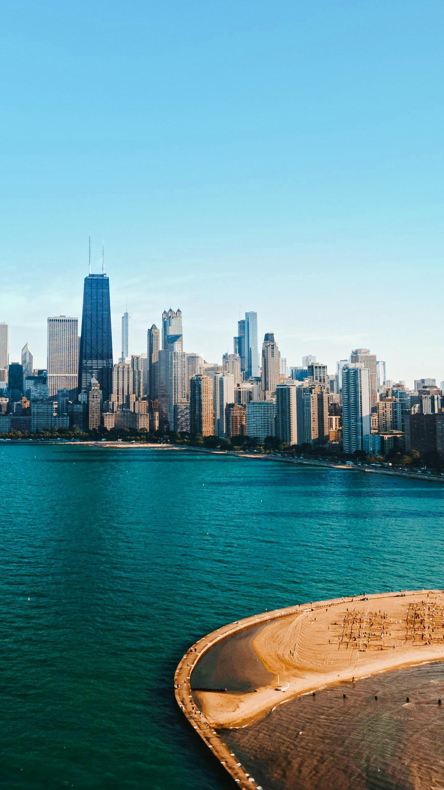 Chicago Weather Update: Mild Conditions as Clouds Break for Sun
