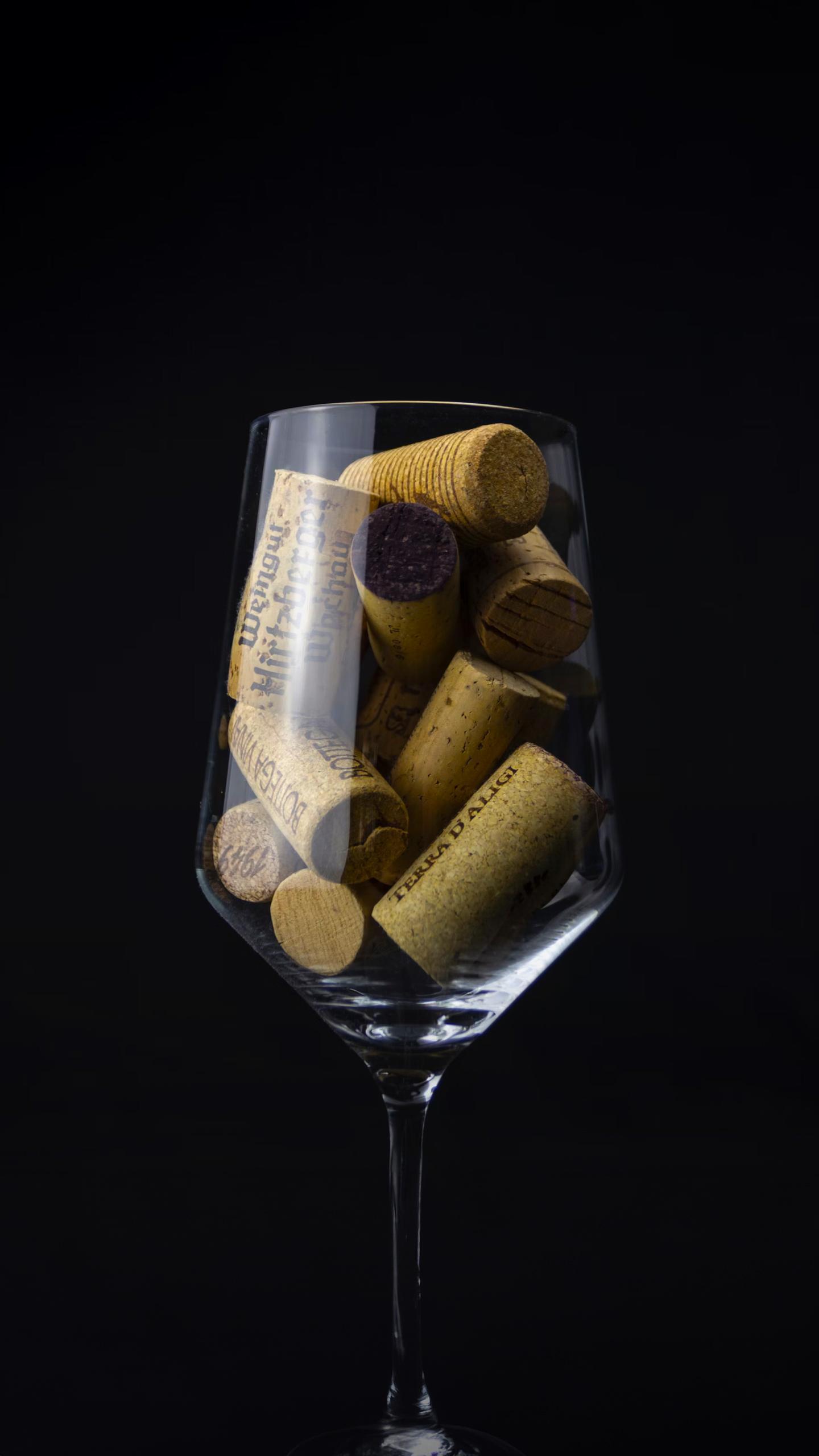 Sommelier Offers Tips for Confident Wine Ordering on a Budget