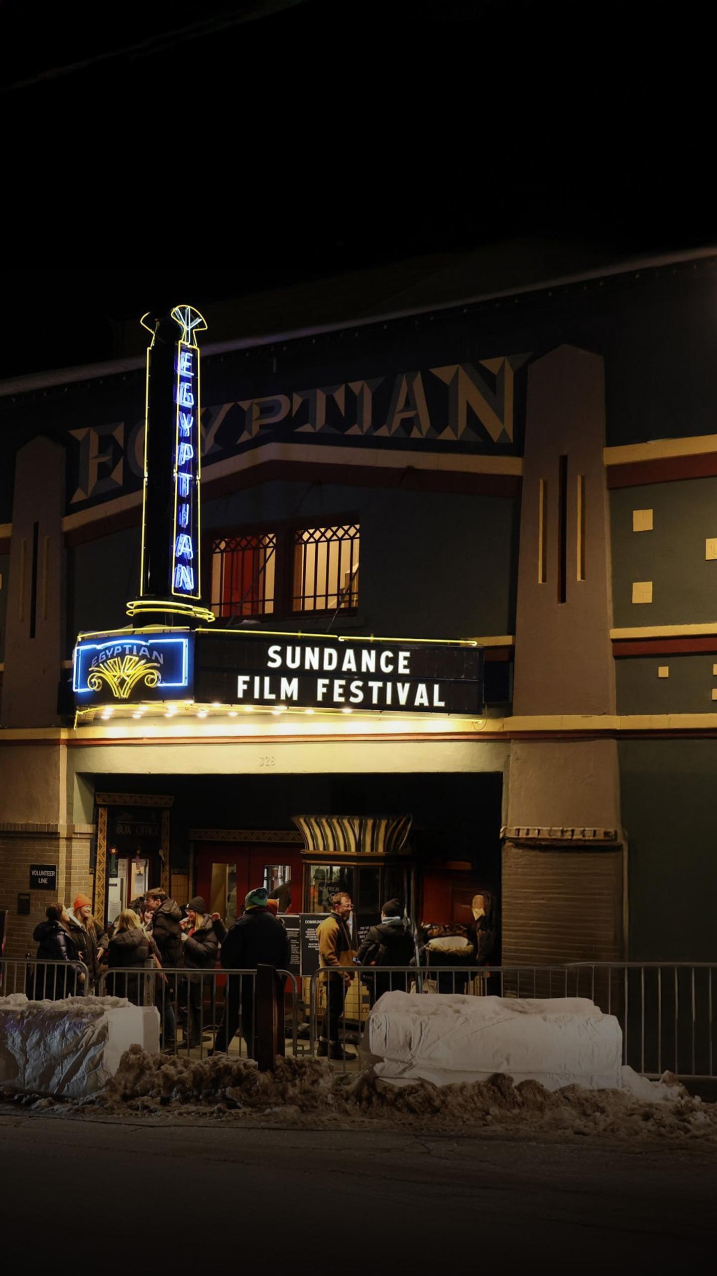 Genesee Theatre Hosts Ghost Wauk Tour Highlighting Paranormal Tales