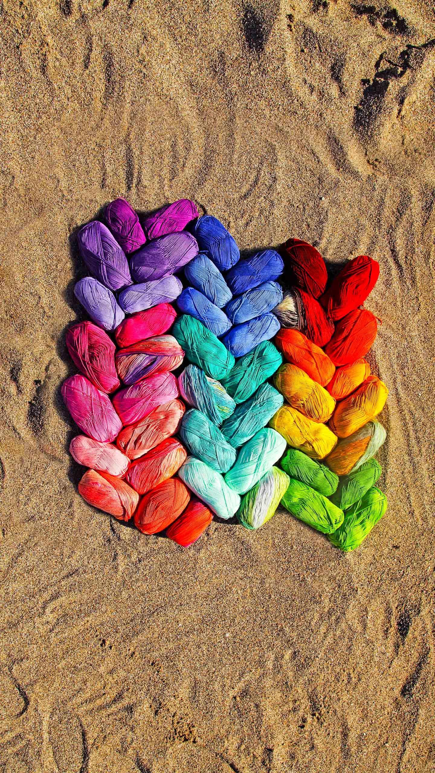 Yarn Bomber Commemorates WW2 Codebreakers with Wool Tribute