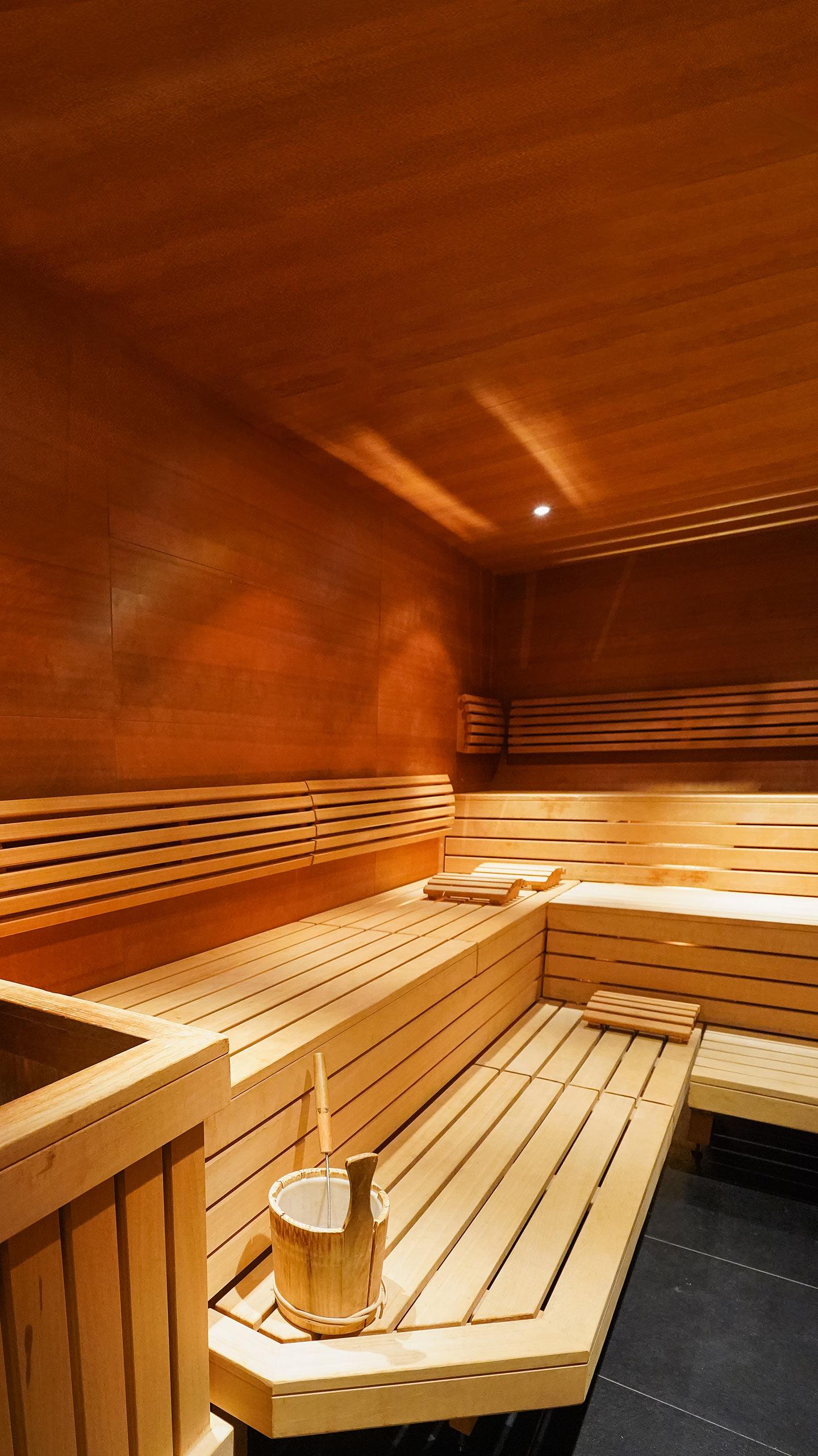 Infrared Saunas Gain Popularity Amid Health Benefits Debate