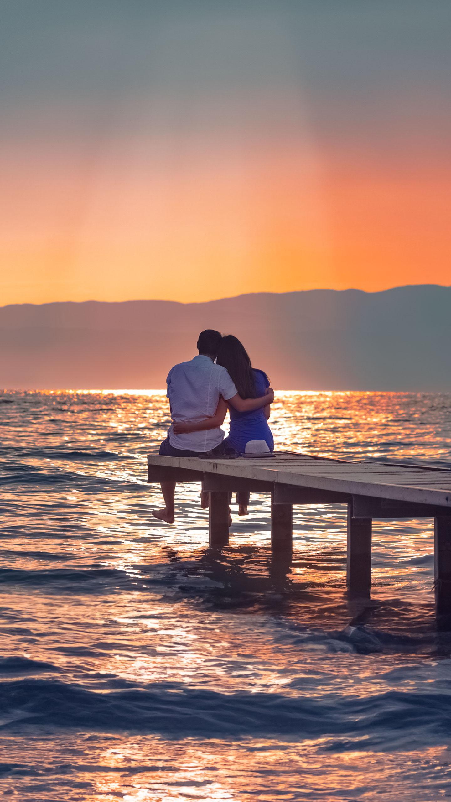 Long-Term Relationships in Israel Highlight Importance of Mutual Respect and Emotional Presence