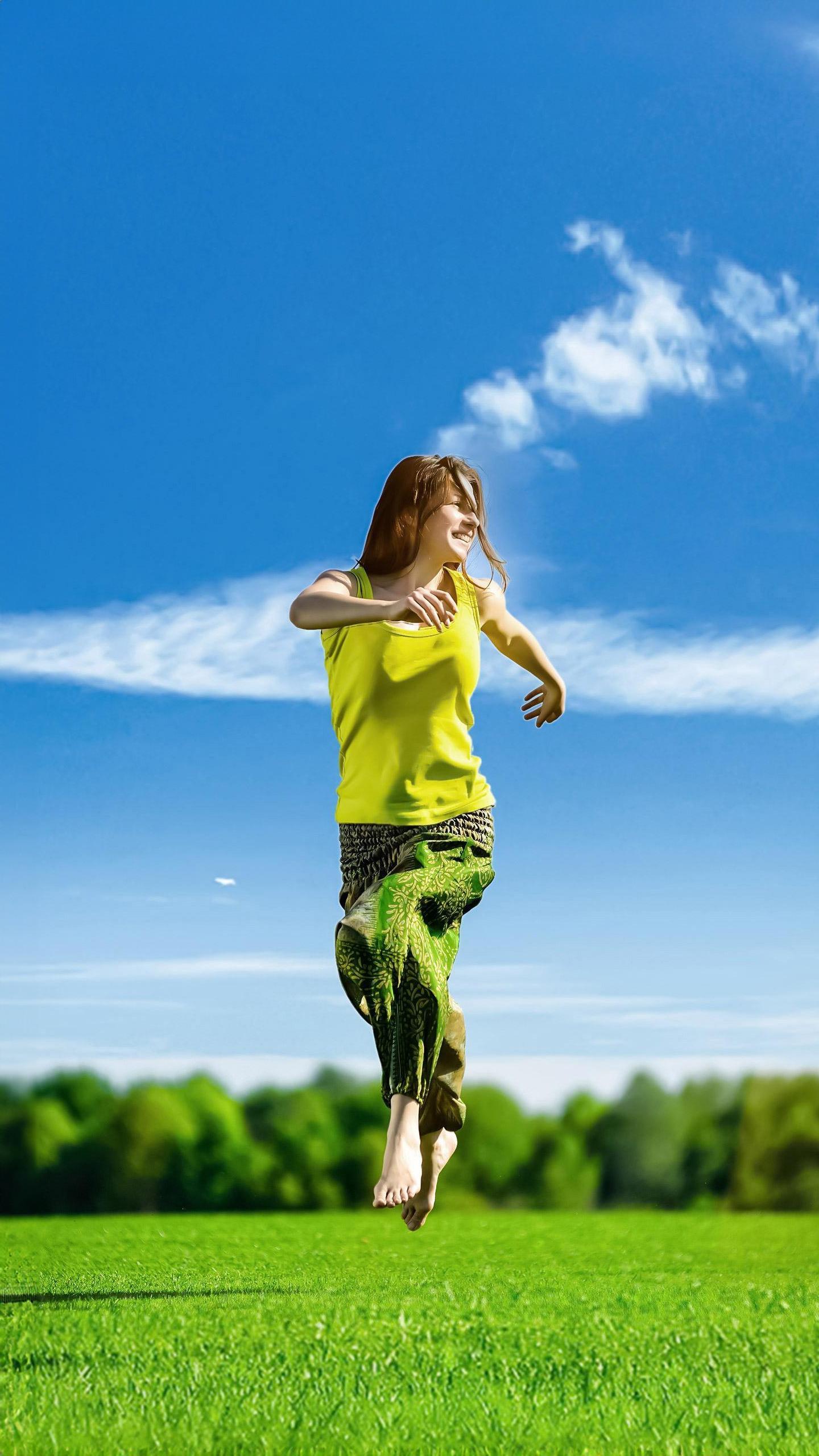 Woman's Simple Morning Habit of Jumping Boosts Happiness and Health