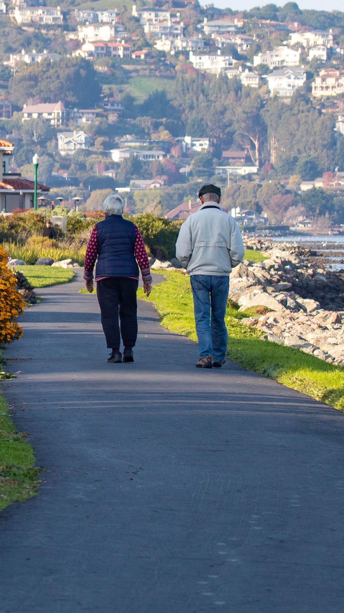 Study Finds Longer Walks May Enhance Health and Longevity