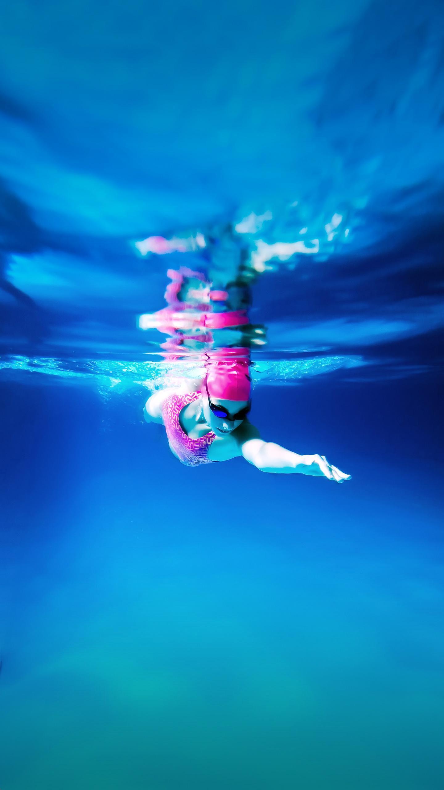 Swimming Coaches Highlight Benefits of Swimming for Weight Loss and Fitness