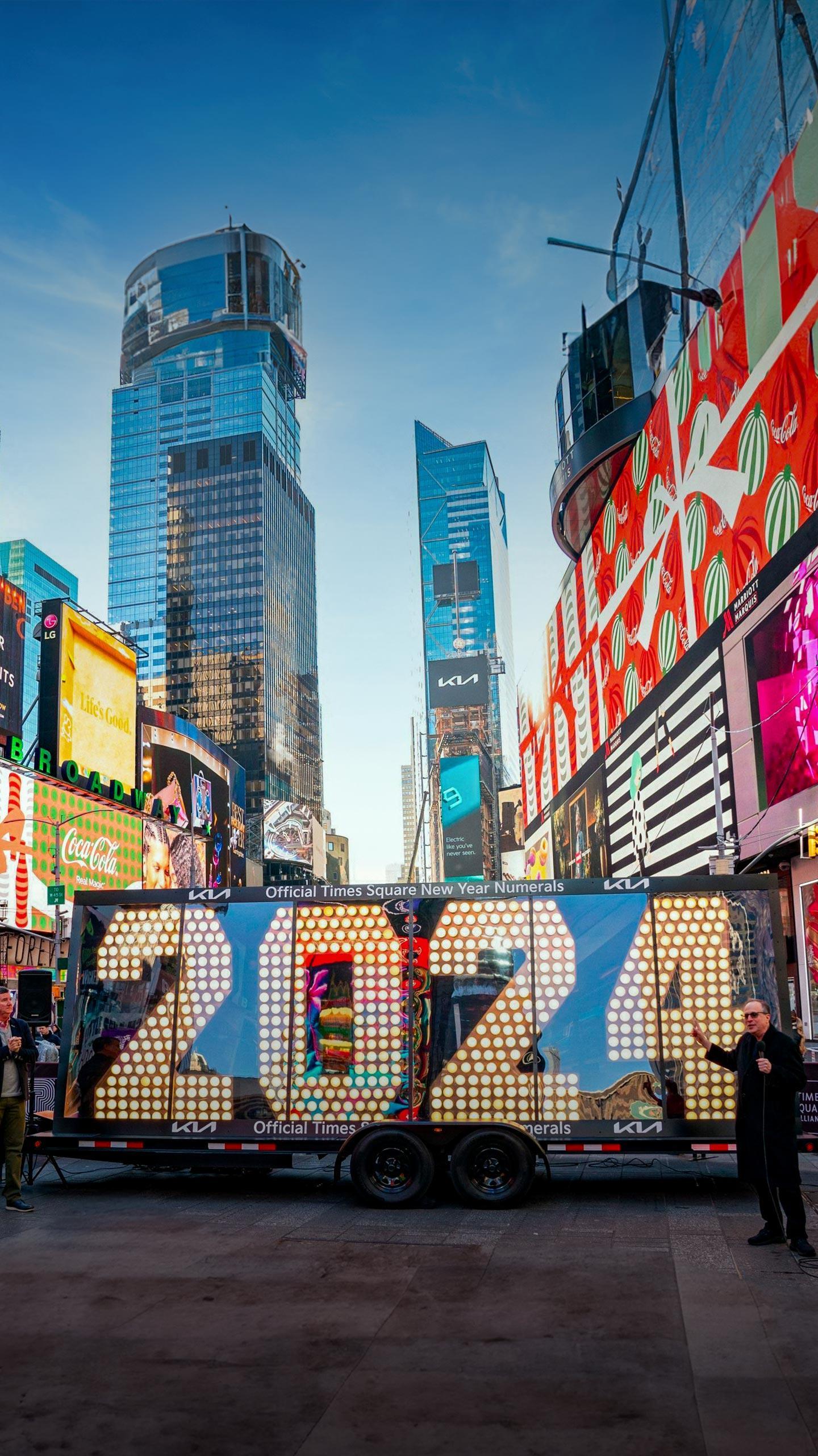 New York Post Highlights Viral 2025 News-Inspired Halloween Costumes