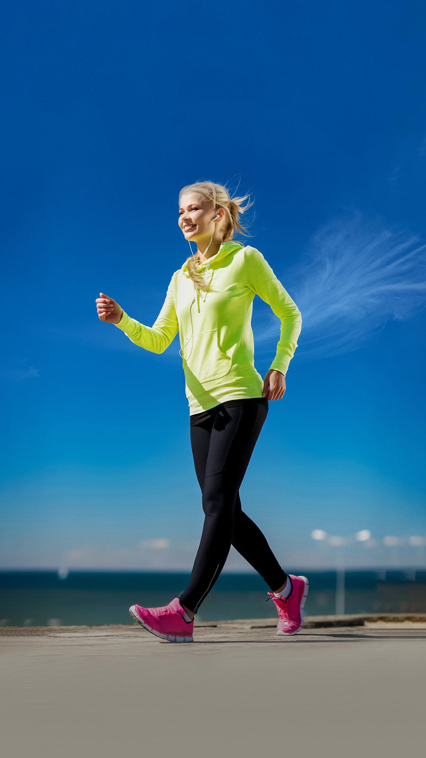 Study Finds Longer Walks Reduce Cardiovascular Risk for Inactive Individuals