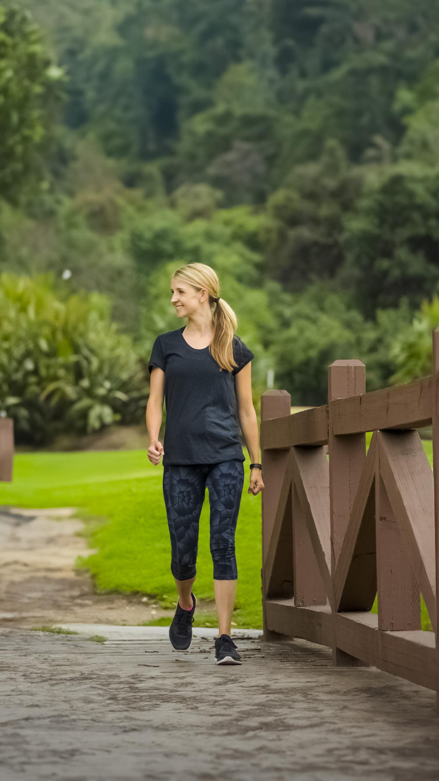 12-3-15 Walking Workout Offers Efficient Exercise for Busy Schedules