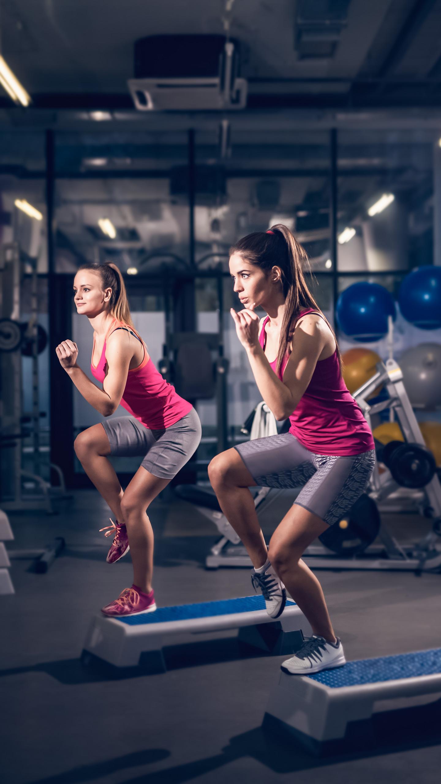 Scientists Identify Aerobic Exercise as Key to Relieving Knee Pain in Adults Over 45
