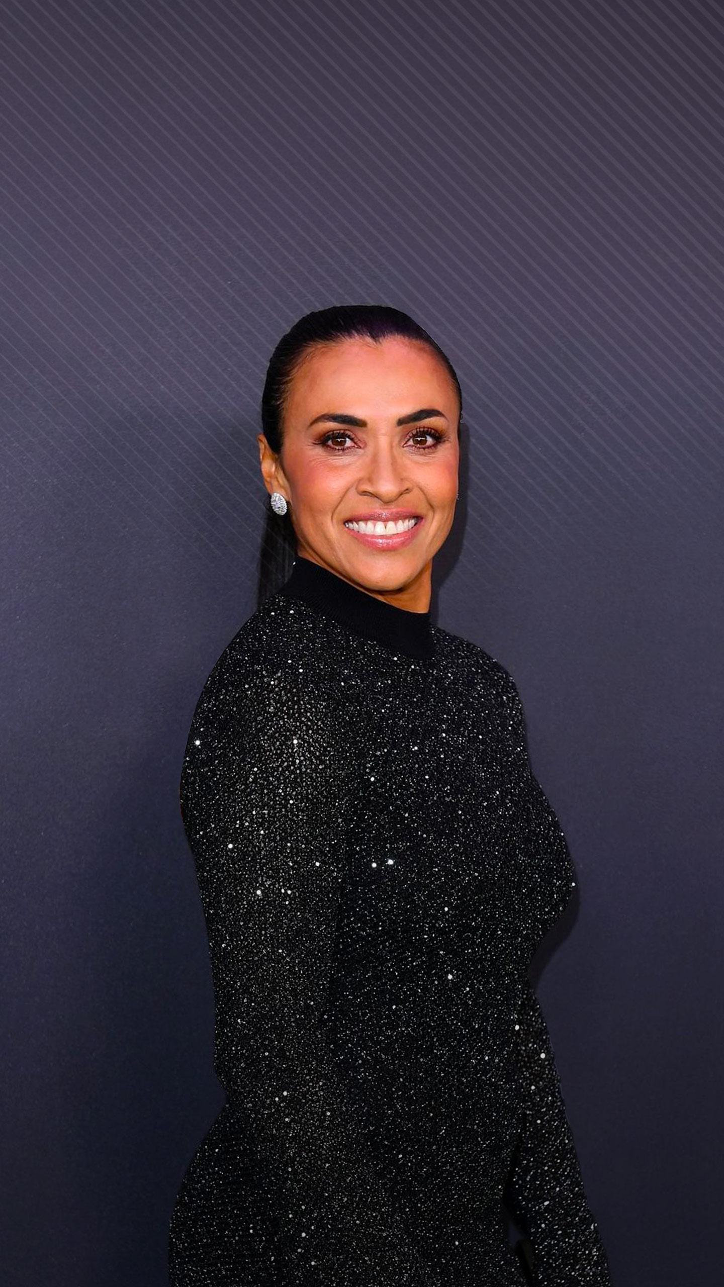 Demi Lovato Introduces Micro Straight French Manicure During New York Fashion Week