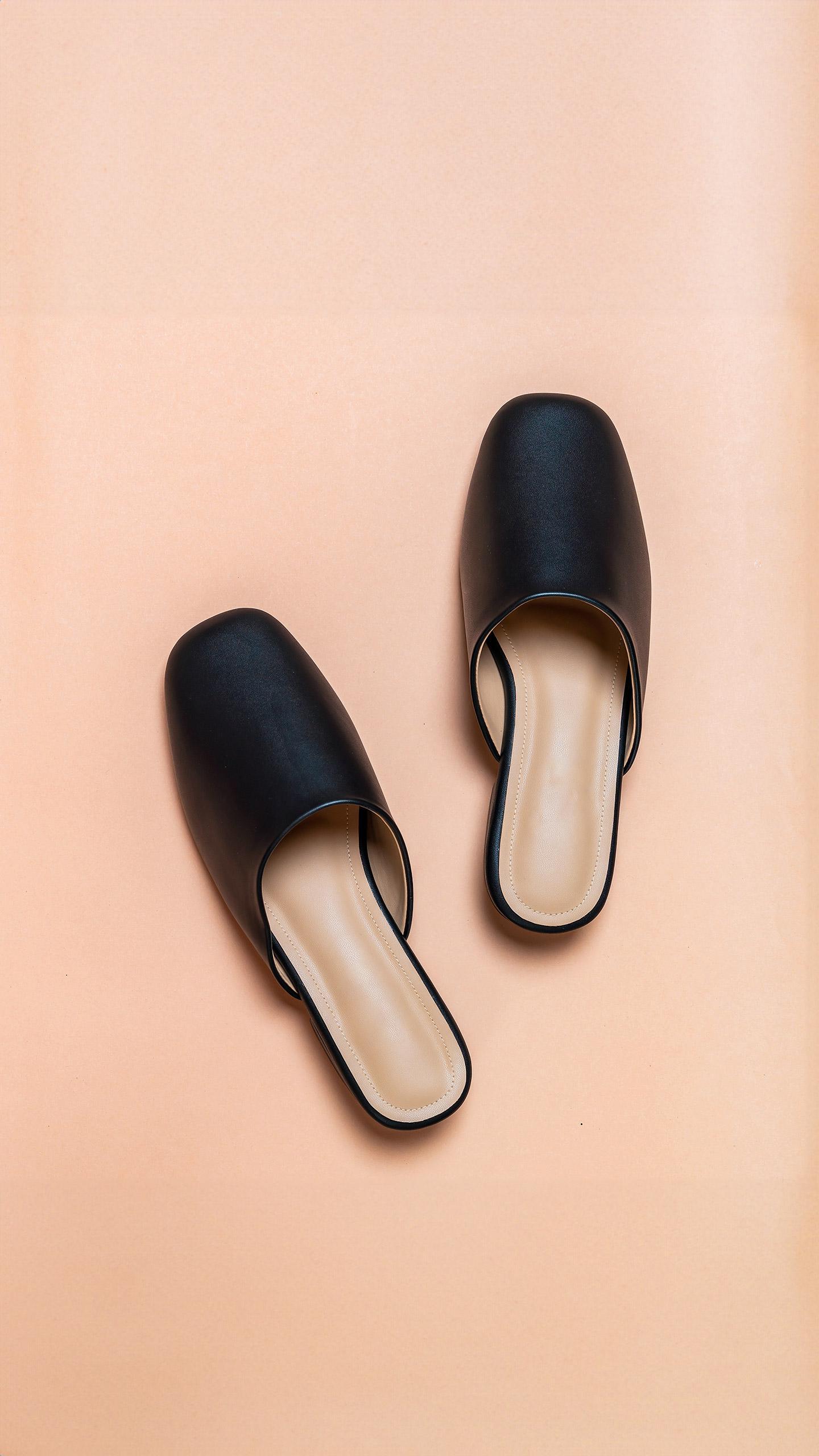 Women's Health Highlights Top Slippers for Comfort and Style in 2025