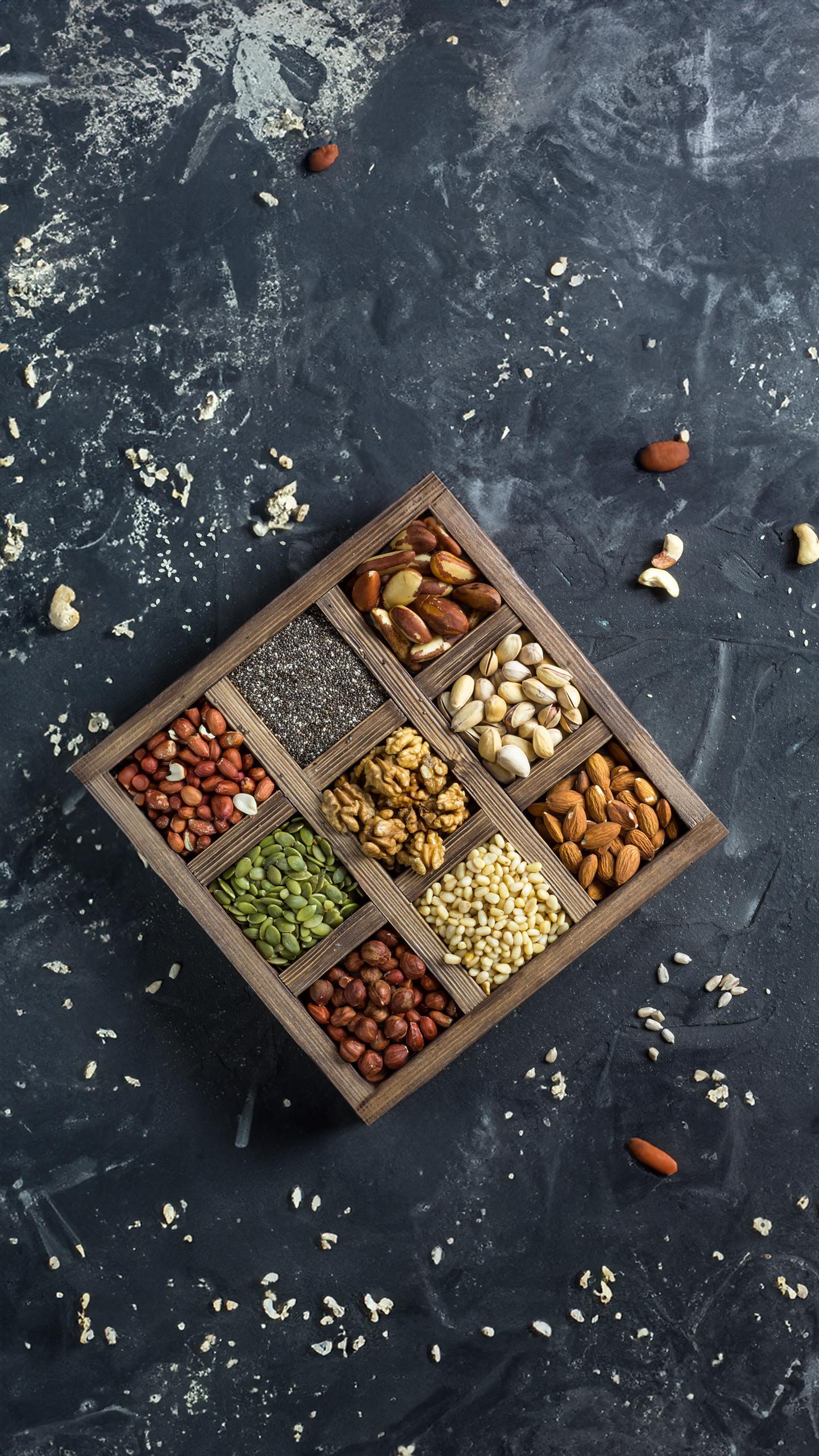 EatingWell Highlights High-Fiber Nuts and Seeds for Improved Health