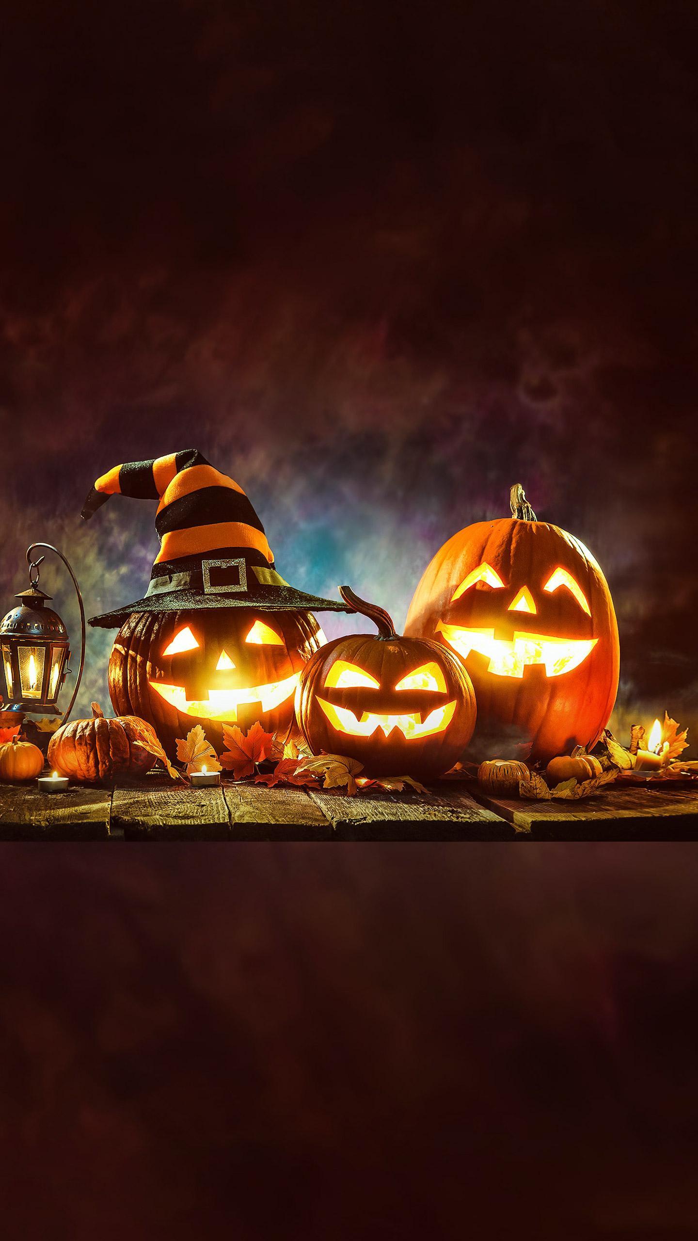CBS News Highlights Pumpkin Carving Event Amid Halloween Festivities