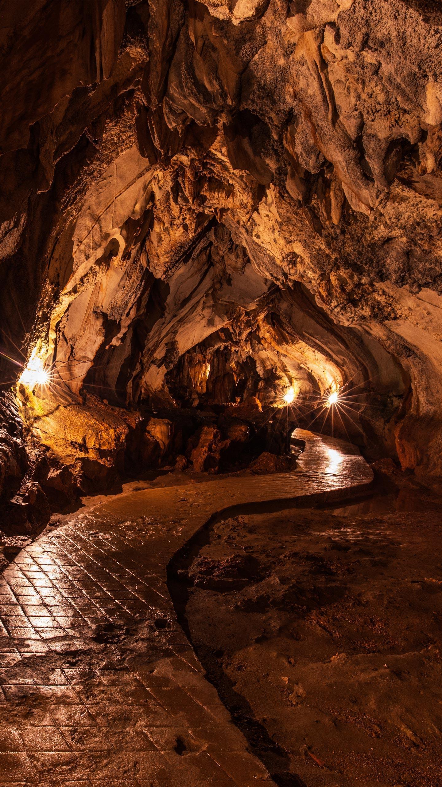 Sound Therapist Utilizes ASMR to Enhance Marble Arch Caves Experience