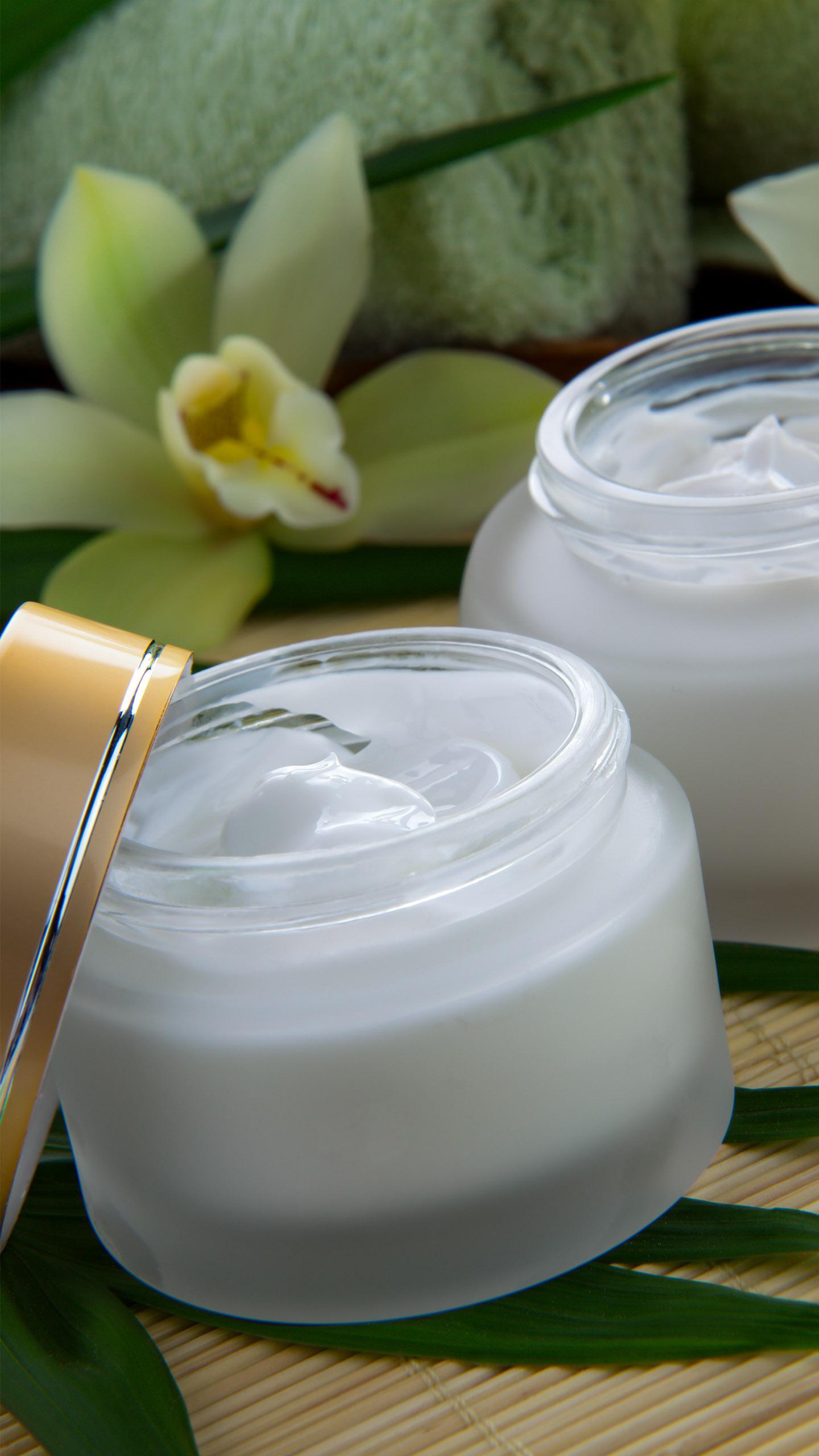 Dr. Sandra Lee Discusses Best Facials for Various Skin Types