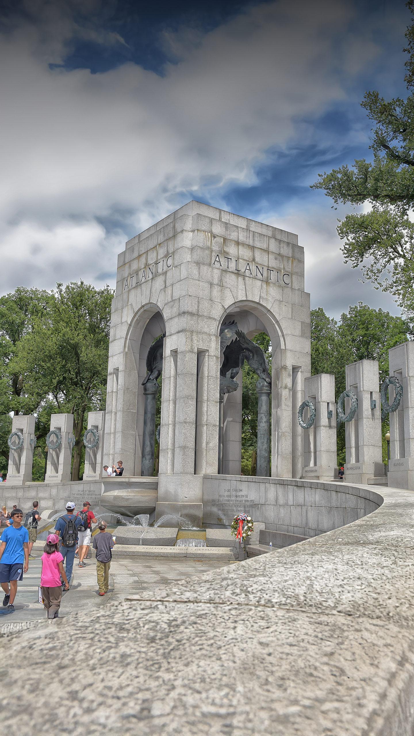 Veterans Group Organizes Round-the-Clock Guard of Honour at Hertfordshire War Memorial
