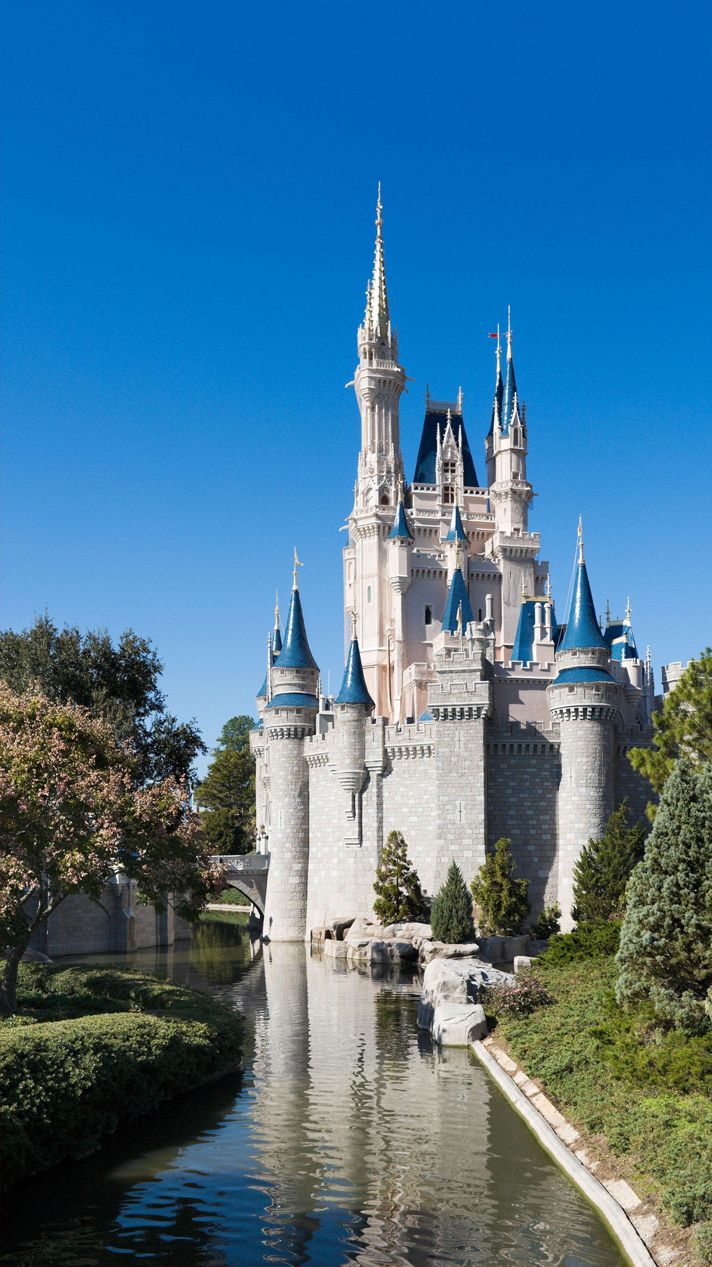 Disney World Resort Faces Second Apparent Suicide, Raising Concerns
