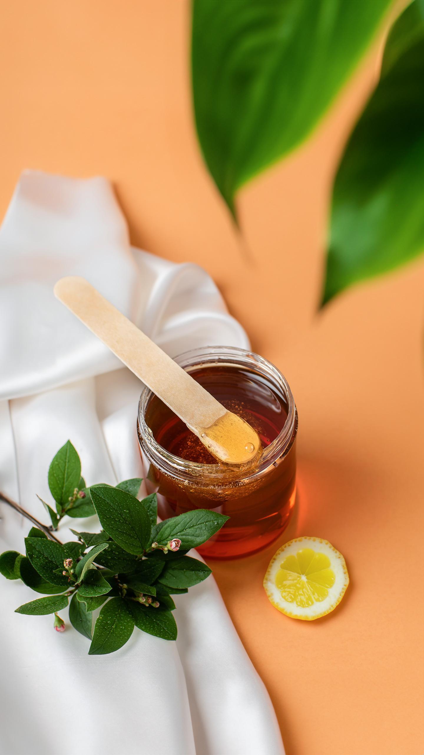 AUNU's Manuka Honey Skincare Line Gains Popularity for Its Healing Properties