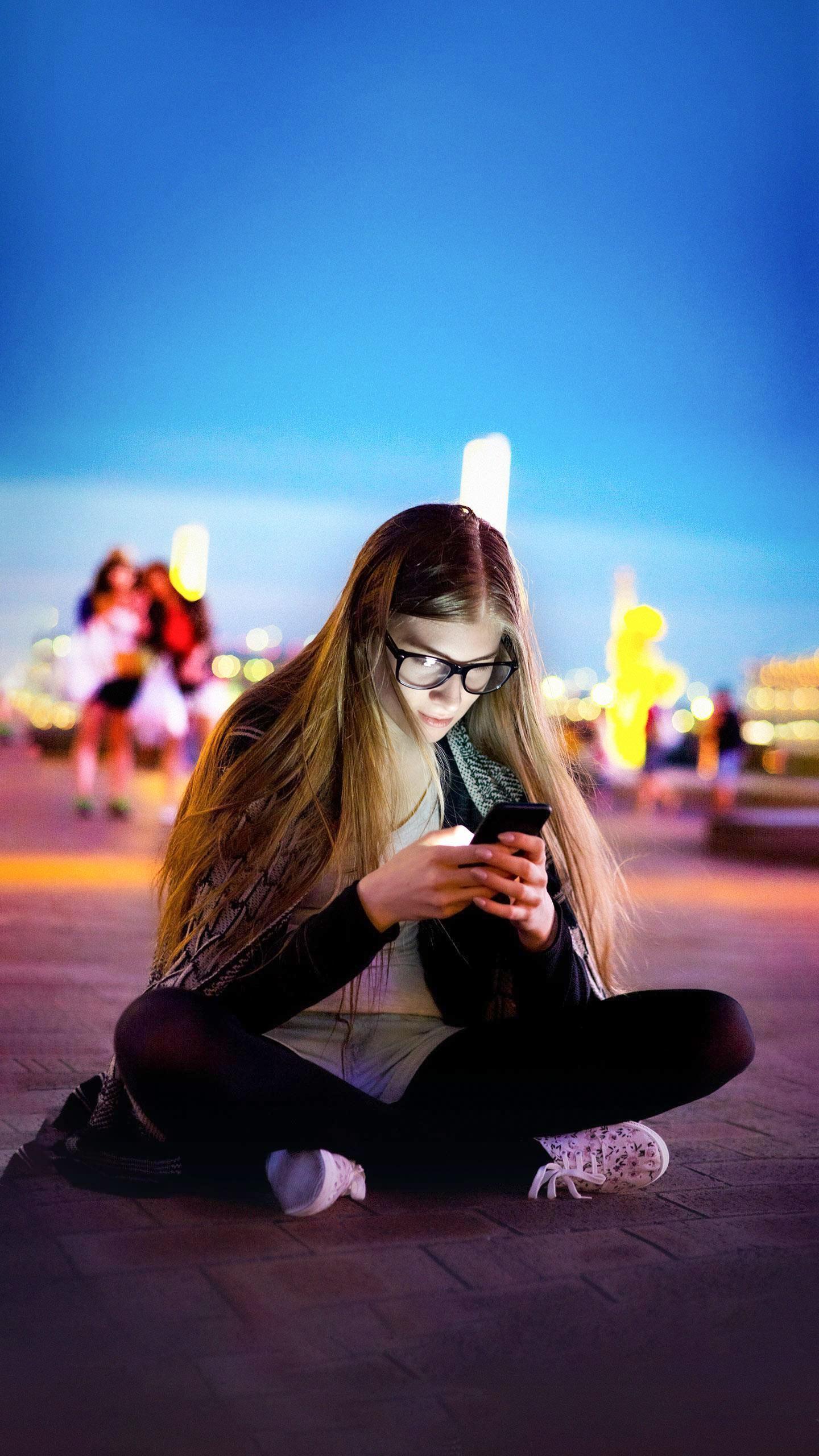 New Parent Chooses Privacy Over Social Media Exposure for Child