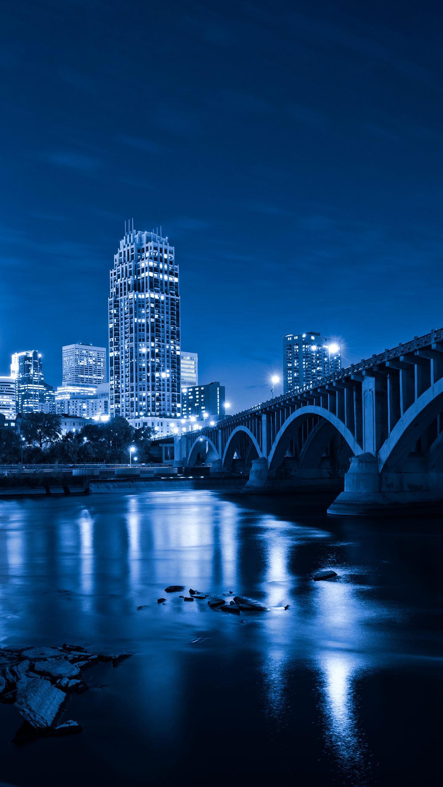 Minneapolis Art and Gift Expo Concludes Amid Holiday Enthusiasm